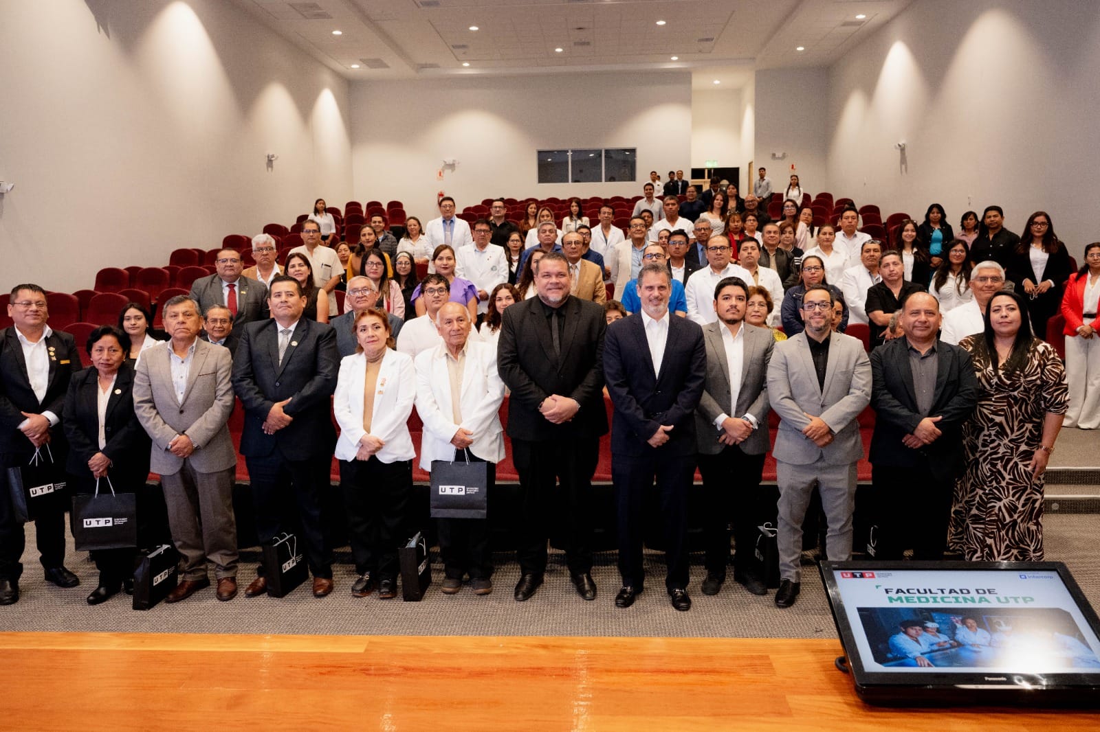 UTP PRESENTÓ CARRERA DE MEDICINA HUMANA EN ICA CON INNOVADOR MODELO EDUCATIVO Y FORMACIÓN PRÁCTICA
